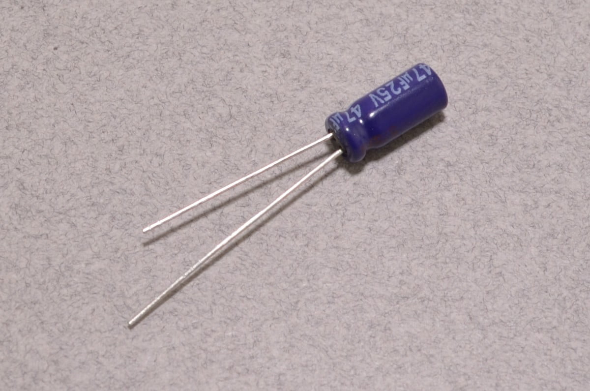 1000pcs 25V 47UF 105c electrolytic capacitor 25V 47UF 5x11mm