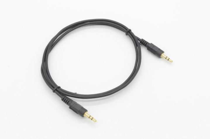 headphone extension cable - male to male 3.5mm